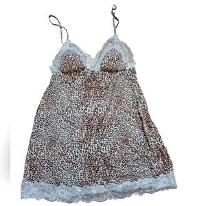 Women's Victoria's Secret Leopard Print Chemise NWT SIZE MEDIUM